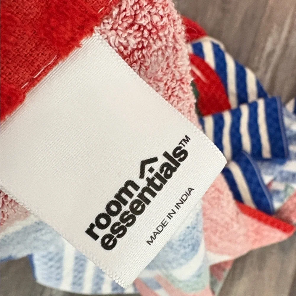 Room Essentials Red White & Blue Tomato Gingham Picnic Stripe Beach Towel Lot